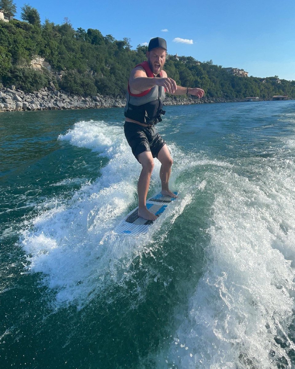 joelrunyon's tweet photo. First photo: what I think I’ll look like immediately learning a new skill on my #impossiblelist. @ImpossibleHQ
Other photos: Reality 5 seconds after I drop the rope.
When’s the last time you learned something for the first time? https://t.co/1kKjUxef1W