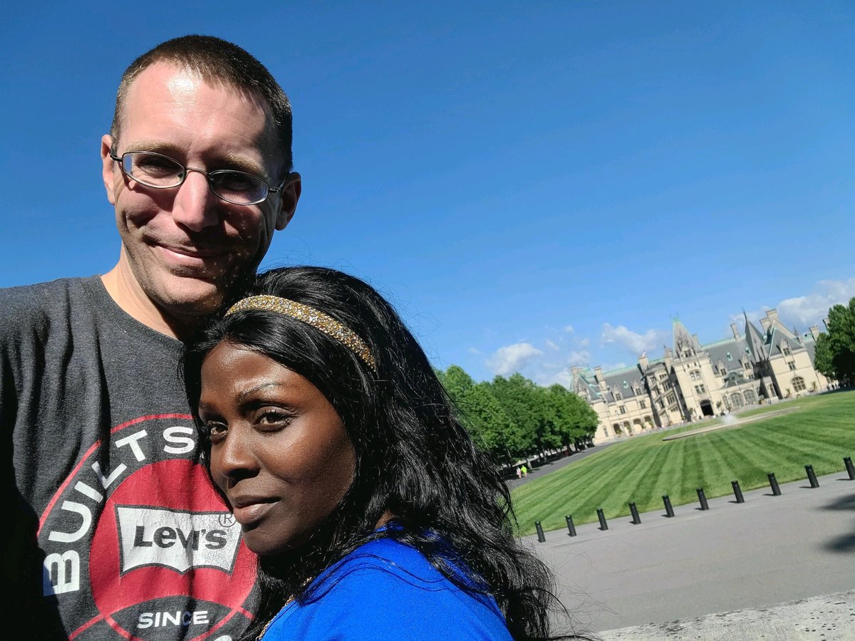 ssg_leaf's tweet photo. Stopped by the Biltmore Estate when going to SC to visit girlfriend’s family. https://t.co/wWL1WC8r6h