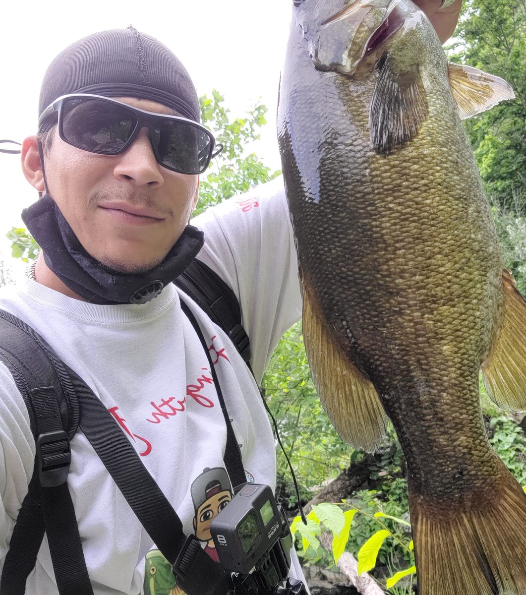 CatchCompany's tweet photo. Every week, we ask our community to share their best fishing pics and videos from the weekend. Here are a few recent catches for #MondoMonday!
📸 | Ryley R.
📸 | Robert J.
📸 | Reilly D. S.
📸 | Emily G.
#CommunityCatch #bassfishing https://t.co/lUI0pPyNRb