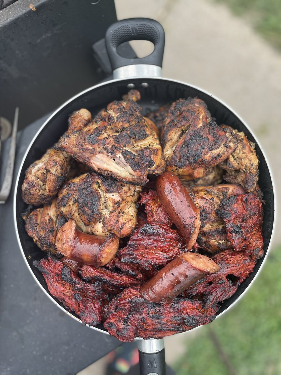 John_rmend's tweet photo. Food porn Reseller style #flipking https://t.co/VnMprjQ4OG