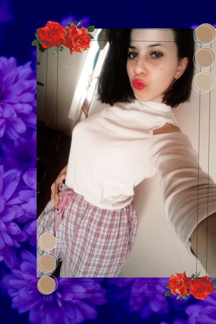 aylenaylu9's tweet photo. Holaa gentee Bellaaa!! Me llamo Aylen tengo 21 años aunque no lo parezca jaja soy younower, orgullosa de estar en esta manada. De pequeña admiro mucho a Nano💕 y pueden contar conmigo para lo que sea, soy de Argentina ☺️😘
#selfiefornano https://t.co/o627eDLjjQ