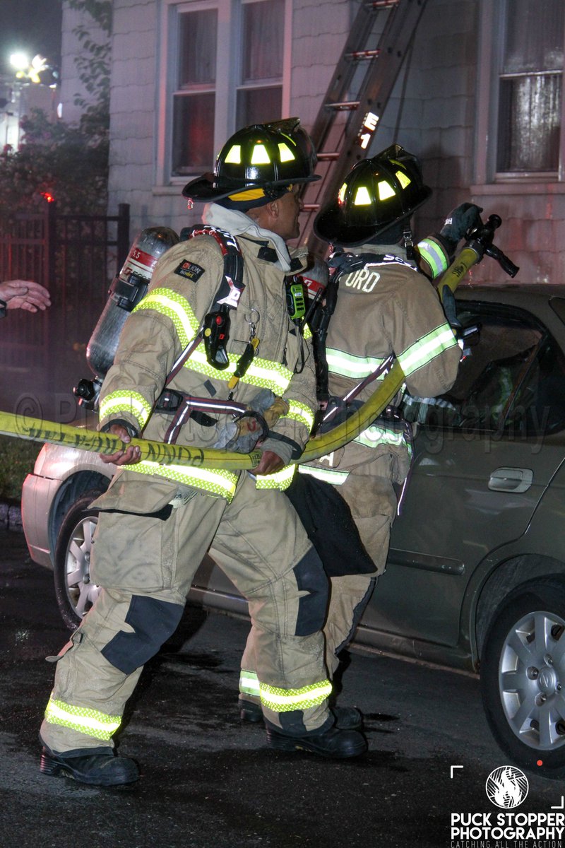 PSPhoto1's tweet image. Thursday night Stamford firefighters worked a second alarm house fire on Lincoln Avenue. Companies arrived to find heavy smoke coming from the home and were able to rescue numerous pets, keeping them away from the heavy fire conditions. See more here at puckstopperphotography.com/p13281493.