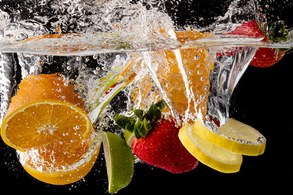Gunnar_Orn's tweet photo. No big products coming up so let's have a little fun in the studeo
#Fun #photography #testshoot #productphotography #commercialphotography #funatwerk #foodanddrink #photography #fruits #portfolio #lovemyjob #colers https://t.co/KC6c6cIIQt