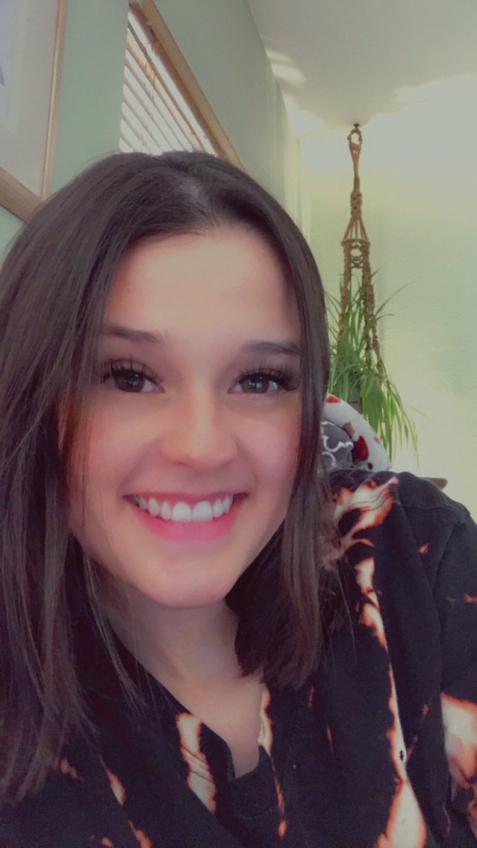 MckenaRivenes's tweet photo. Simple and sweet 🥰 https://t.co/fPpGylxVyr