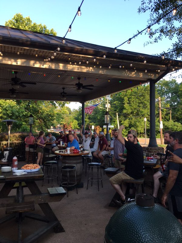 Steenroll's tweet image. Not a ton of us...but most all of the right ones. Thanks to @the_camphouse for making special accommodation to host us. What a great place to have spent the year watching 2021 MSU baseball. We still have more to do. See you tomorrow night as we chase that 2nd win. #spendmoneyhere