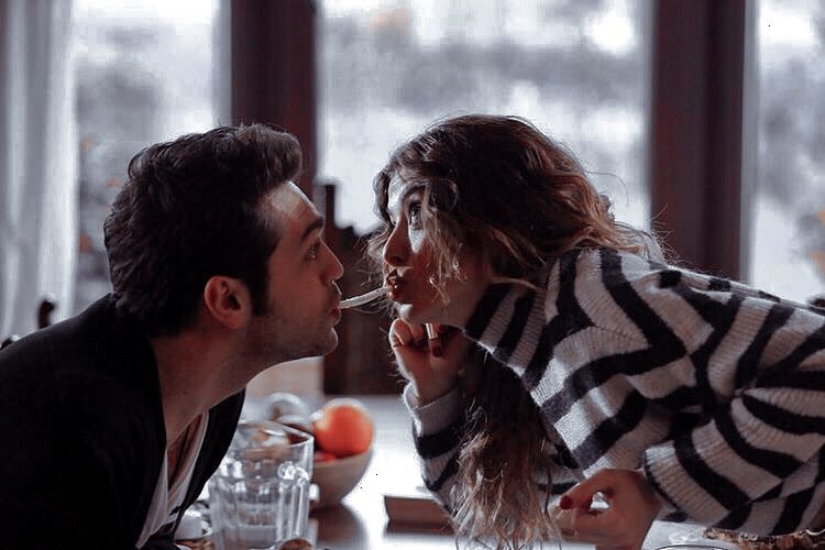 tayselversions's tweet photo. ŞebSel💘💗💓💕💞💗

#kaçakgelinler #SebSel https://t.co/YMBqsiulw2