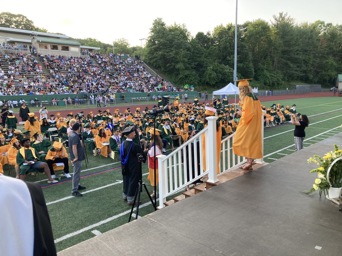 HamdenSchools's tweet photo. Congratulations and good luck to the Hamden High School Class of 2021! https://t.co/oreGh9jFQZ