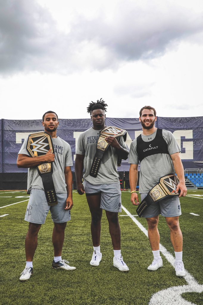 NDFootball's tweet photo. 𝗪𝗮𝗿𝗿𝗶𝗼𝗿𝘀 of the 𝗪𝗲𝗲𝗸.

#GoIrish https://t.co/4UNjFtyt8g