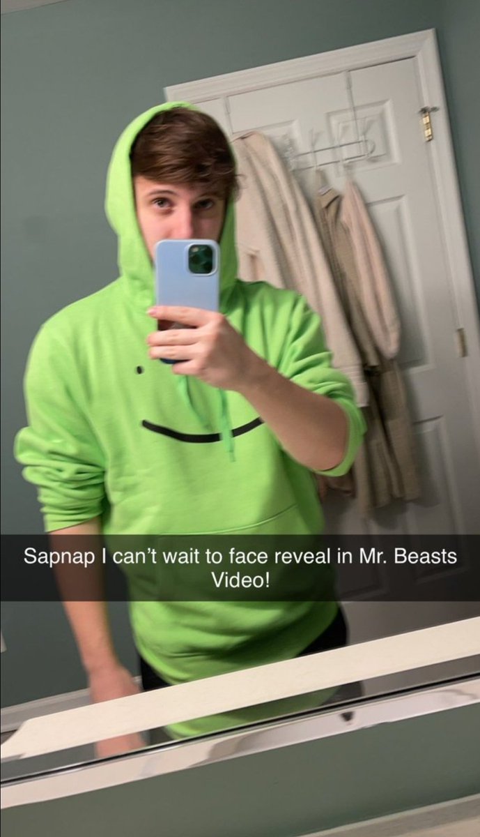CarterBoxton's tweet photo. @Dream I thought this person was you dream https://t.co/vIQn0fqQgf