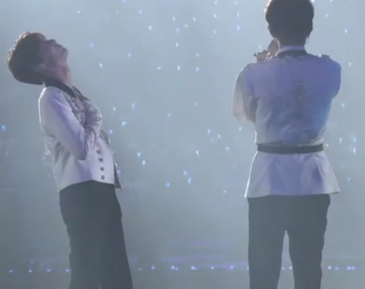 소중한 널위해~~ 파트를 부르며 이 짓을 했다는게...