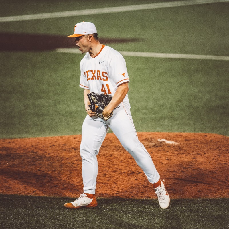 TexasBaseball's tweet photo. 𝙄𝙣𝙨𝙩𝙖𝙣𝙩 𝙞𝙢𝙥𝙖𝙘𝙩.

@wittnesstwitty &amp; @Anixon42 are Freshman All-Americans.

#HookEm