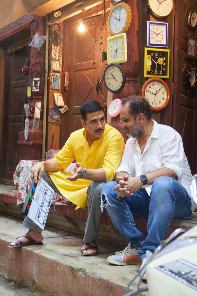 bollyecia's tweet photo. #FilmNews: começaram as gravações de #RakshaBandhan, que conta com #AkshayKumar e #BhumiPednekar. Direção de #AanandLRai. Produção Colour Yellow Productions, Cape of Good Films.

#BollyeCia #Cinema #Cine #Movies #Films #CinemaIndiano #Bollywood #Bolly #Índia #News https://t.co/cmiDqKwF06