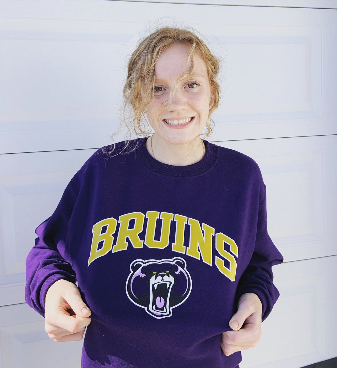 Congratulations to Liz Carbaugh (class of 2022) on her commitment to the Bellevue volleyball program!! Liz is a 5’10 all-conference middle blocker from Red Oak High School. 

Welcome to the Bruin family! 💜🐻