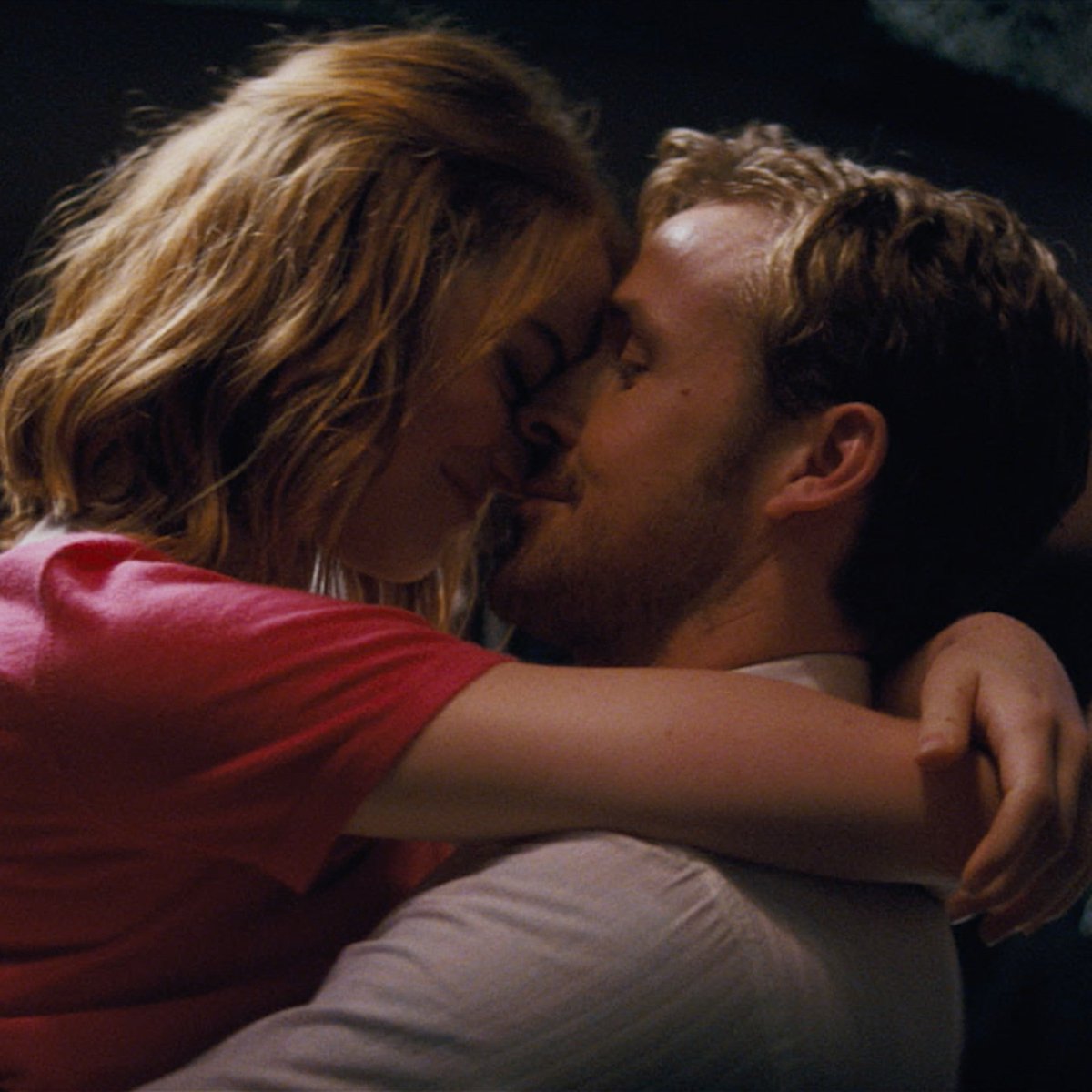 Happy #NationalKissingDay to THEM. 🥰