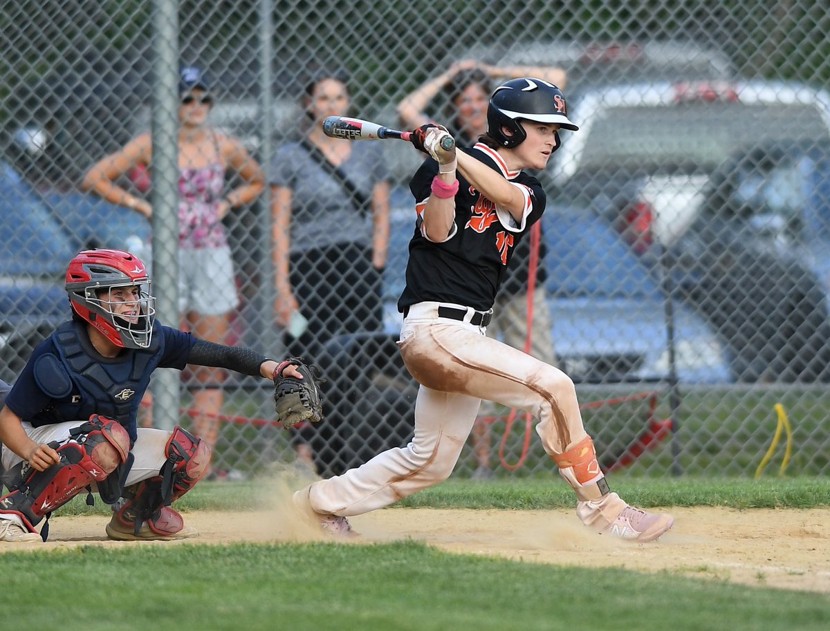 Christopher Evans tweet media