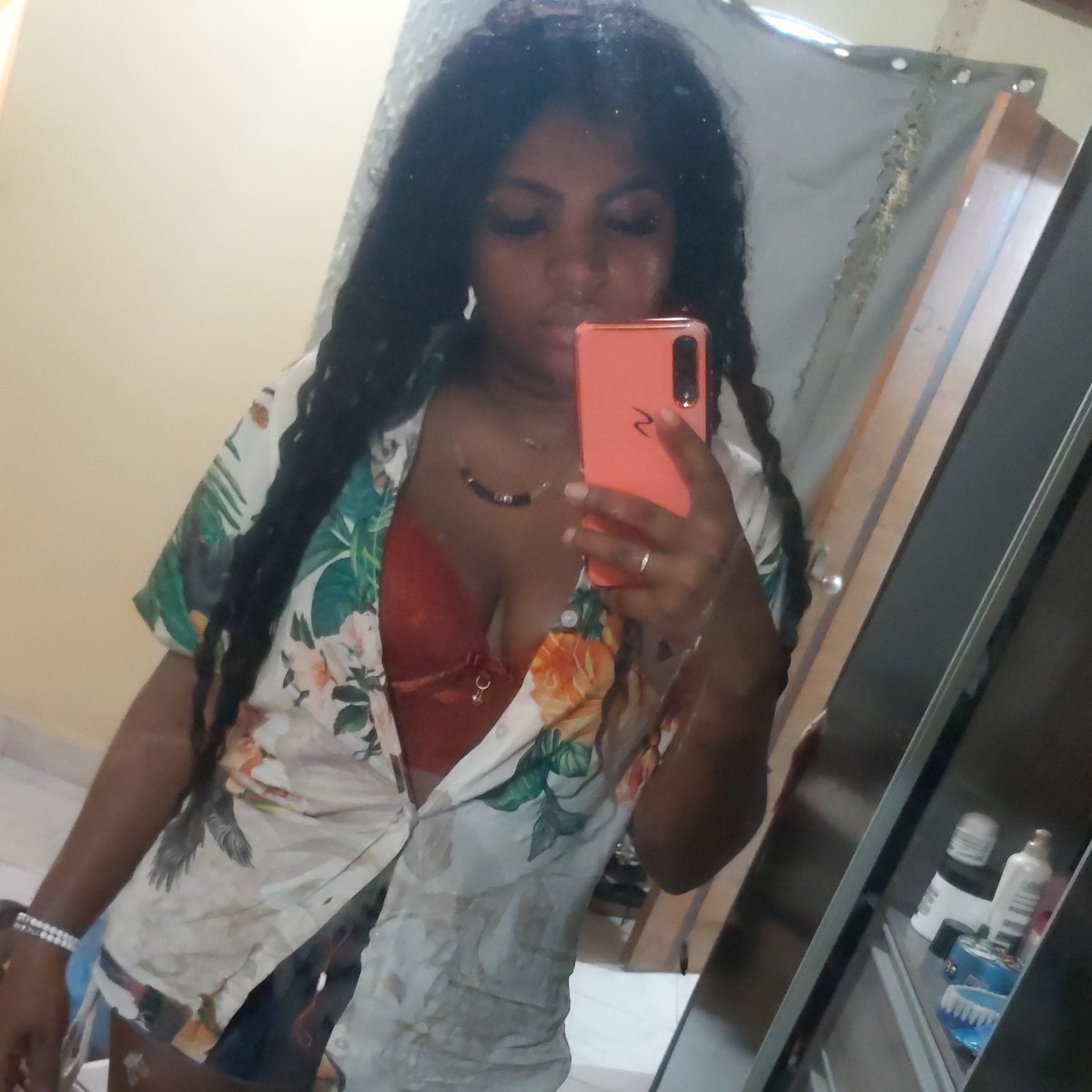 Xandelly6's tweet photo. #NewProfilePic https://t.co/H0ksfmbtCj