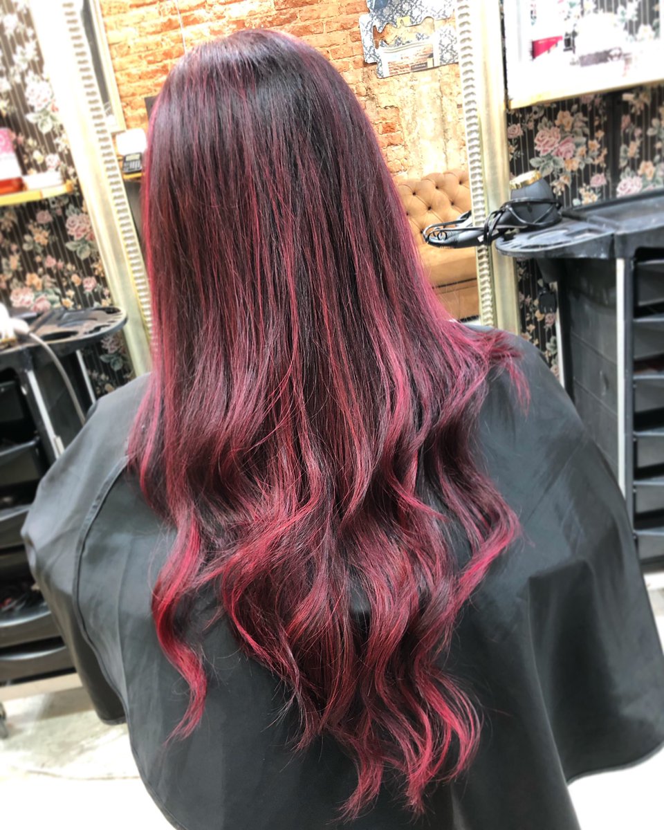 laenchuladora's tweet photo. Rojo pasión 👹 #mexico #salondebelleza #haircolor #cdmx #MexicoCity #estetica #narvarte https://t.co/a666bQGsUJ