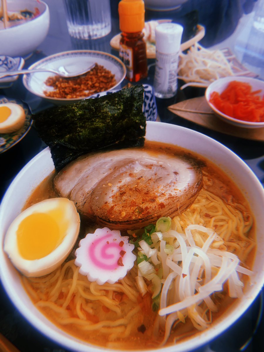 divine muse tweet media