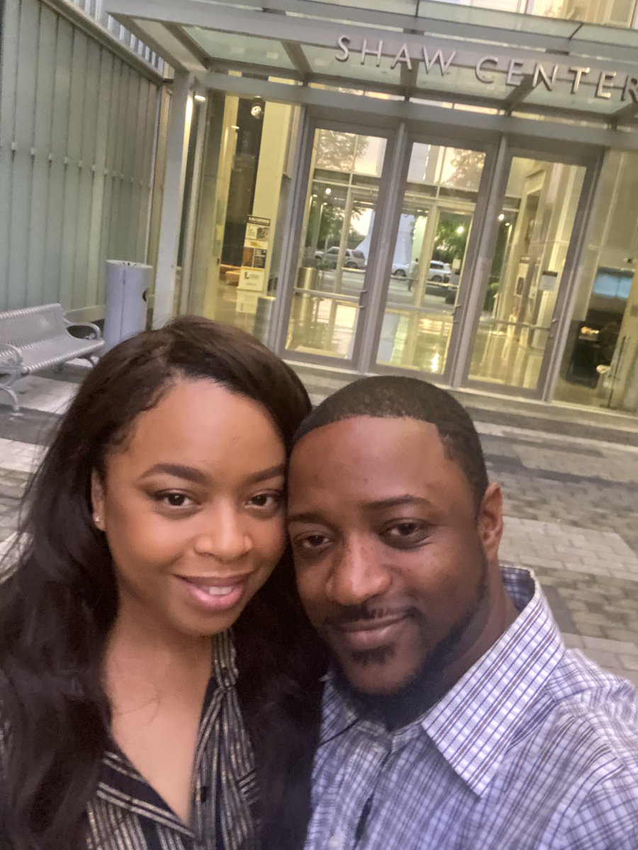 Had a great 1yr marriage anniversary with this beautiful woman. Looking forward to many many more