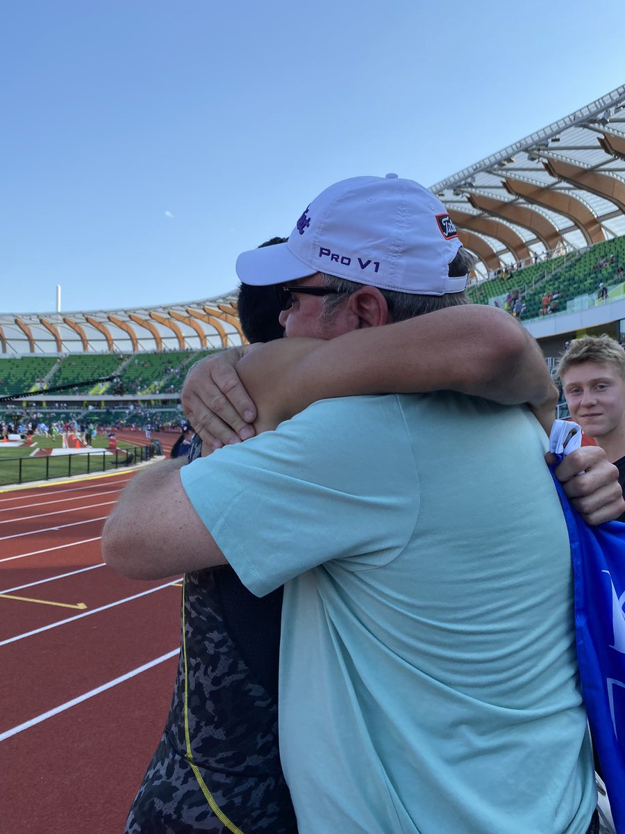 chris_MRTsports's tweet image. This is a special moment shared by Jeff Streun, who coached Bryce Hoppel in track &amp;amp; field at Midland High. He is in Eugene, Oregon, and got to give Bryce a hug after he qualified for the Olympics.