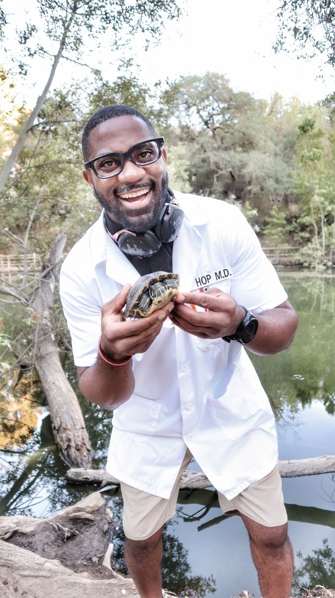 TheHipHopMD's tweet image. Found some rather gorgeous invasive species today! New #BackyardScience video coming soon? 🤔 #OneWithNature #RedEaredSliderTurtle
