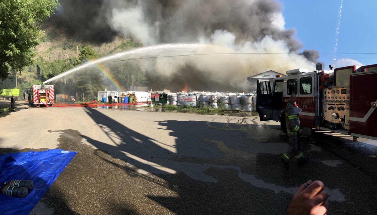 ChiefDerby's tweet image. Major industrial fire in the Waneta Industrial park. Stay clear of area and leave room for firefighters.