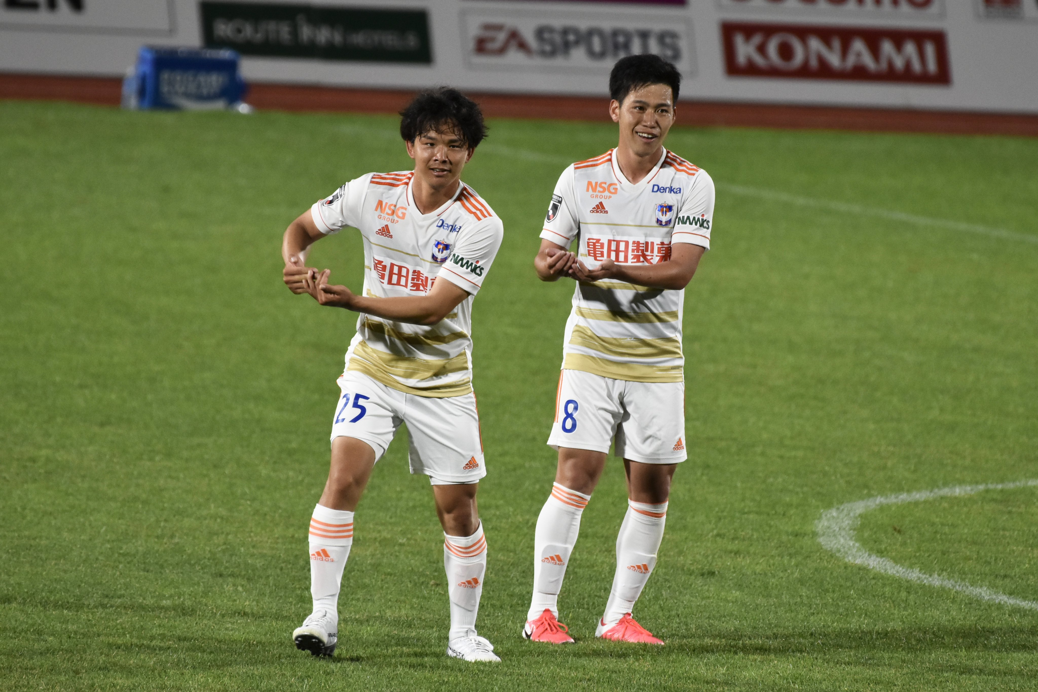 【んー】アルビレックス新潟　神ユニ　高宇洋　Mサイズ 写真1.jpg