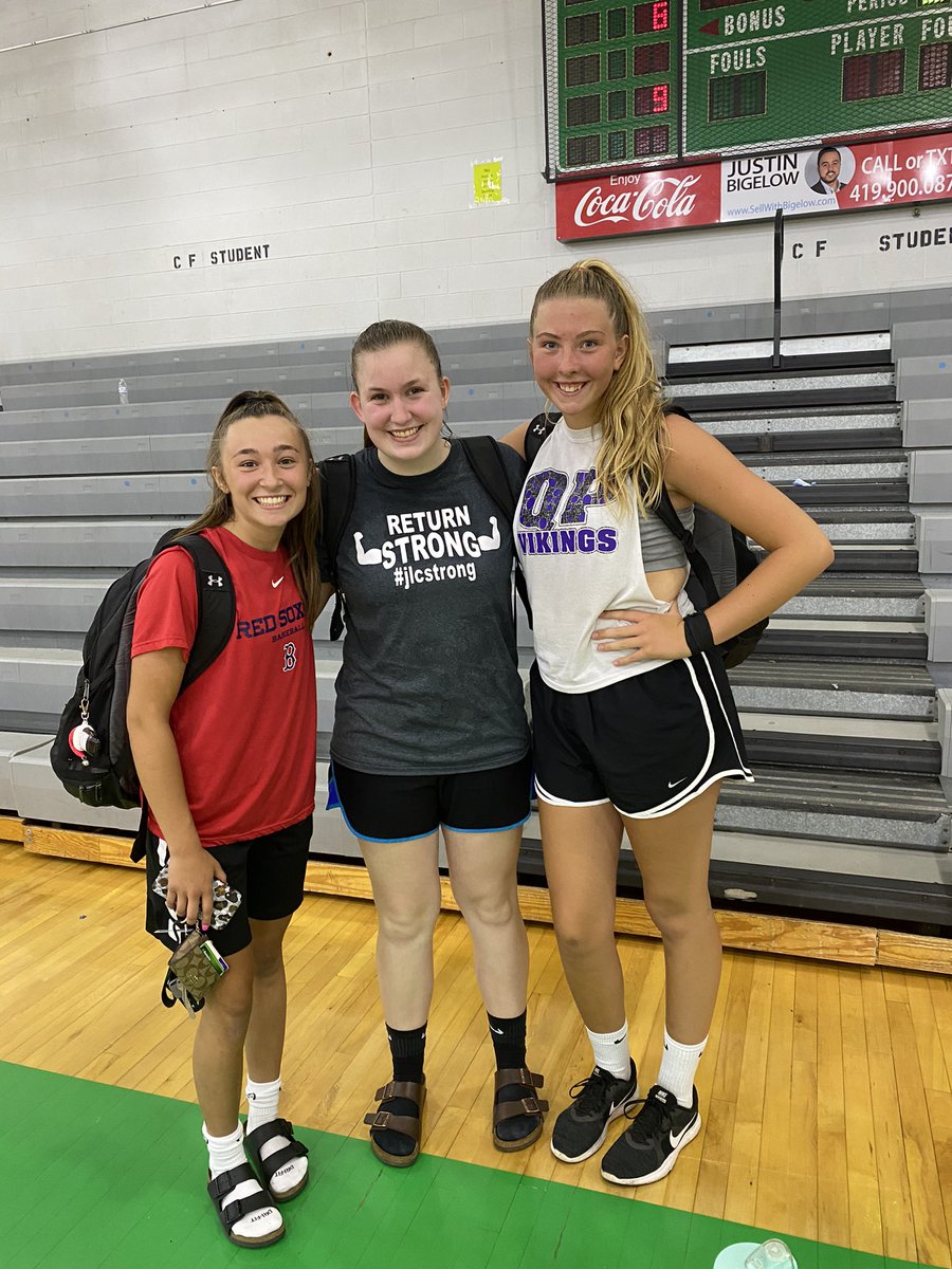These 3 competed tonight!! Going 6-1 &amp; their only loss was a free throw after time expired against Heidelberg. #juniors #proud #3on3 <a href="/Madi_Basilone/">Madison Basilone</a> <a href="/Kaitlyn16872315/">Kaitlyn DeLano Goodman</a> 
<a href="/KaleighLeadbet1/">Kaleigh Leadbetter</a>