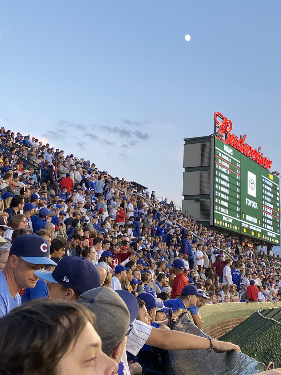 BeezManda's tweet photo. It’s just different here. @DOM_Frederic @obvious_shirts @Taylor_McGregor @BleacherNation #leftfieldsucks https://t.co/YdVww1Y240