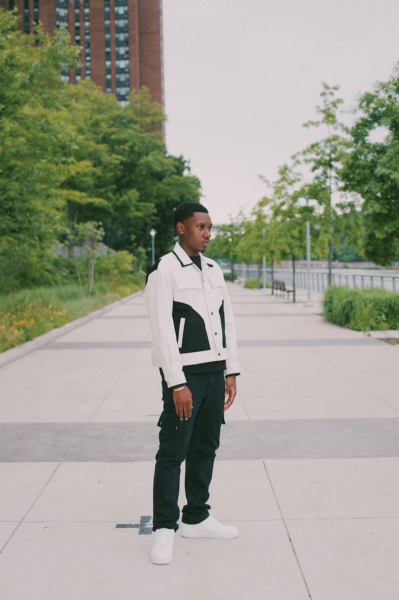 prince_fais1's tweet photo. My gud brother @Fallou_mee shooting in my Trucker Jacket I designed. 𝒫𝒽𝒶𝒾𝓈 𝐼𝐼 https://t.co/Jh0U2Y1n8A