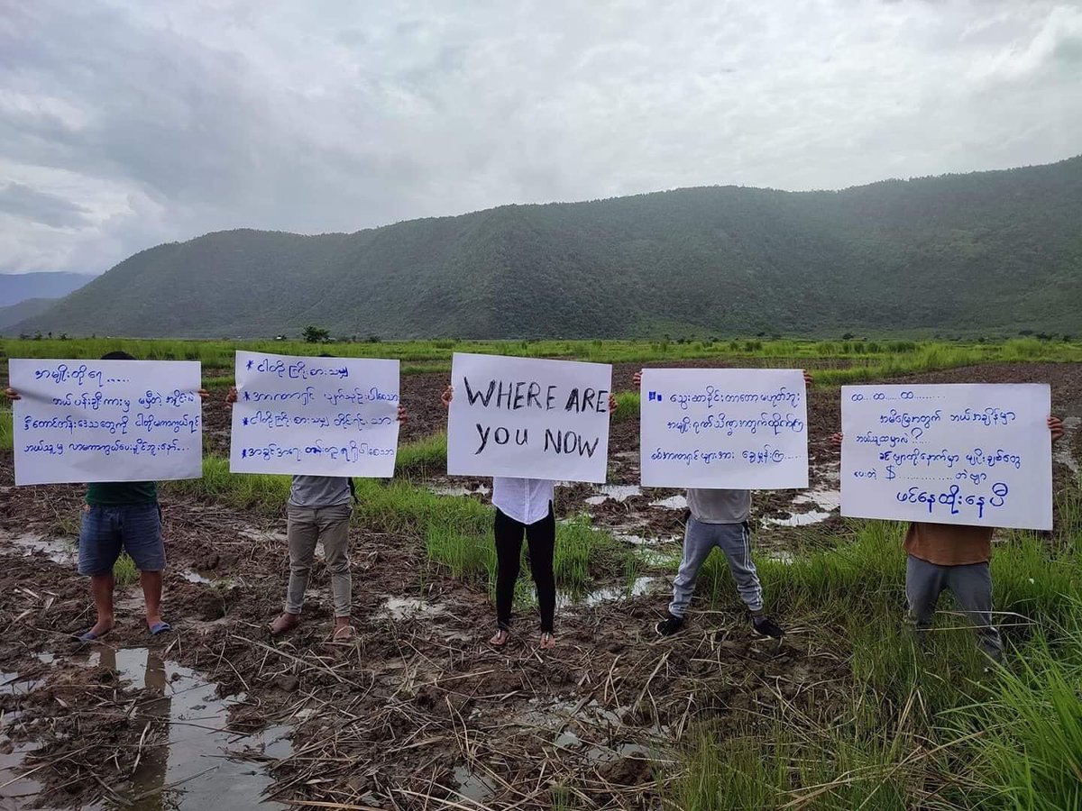 S49317621's tweet photo. Youths from Chin State in MweTaung, Tedim Tsp protested anti-regime and support Zomi Federal Union(ZFU). 
#June22Coup 
#UnfetteredAccessForAids 
#WhatsHappeningInMyanmar https://t.co/F3KOtzALqf
