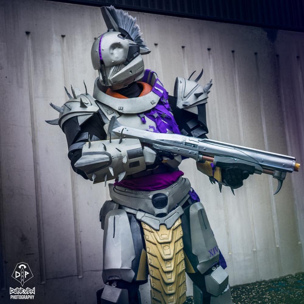 LockedProps tweet media