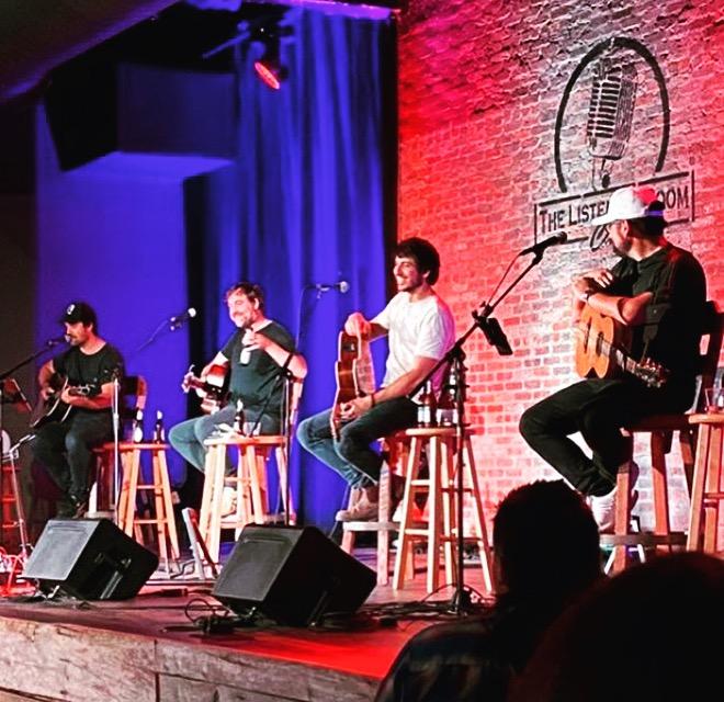 APRAAMCOS's tweet photo. Last weekend, the Listening Room hosted a writers night highlighting the major success Australians are enjoying in Nashville.

It featured 3 leading Australian songwriters in Nashville: @LindsayRimes @philbartonmusic and @morgan_evans + “honorary guest Aussie” @destefanomusic ... https://t.co/DeRI0slgIv
