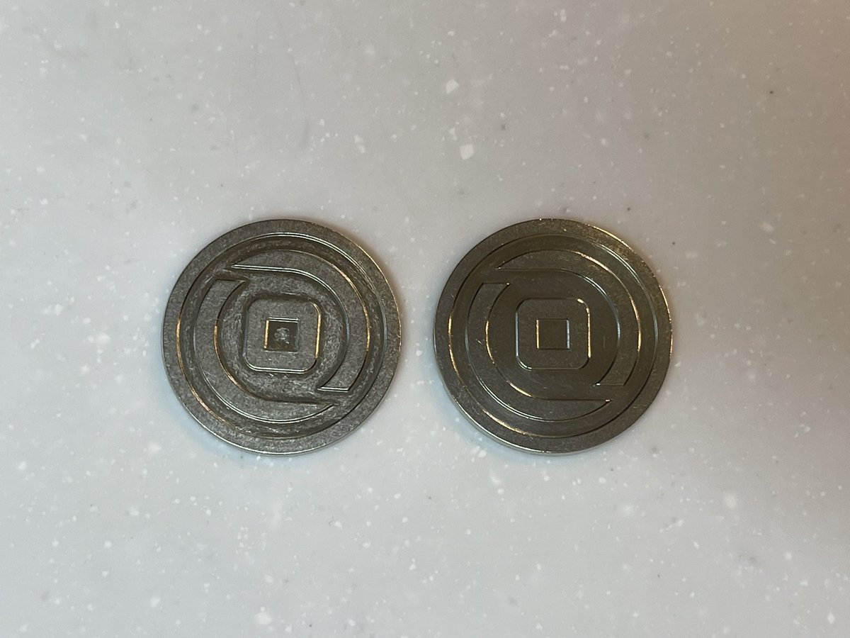 試しに磨いてみました。 輝きが✨ 右側が磨き 左側がそのまま どちらも最高です。 #BitZeny