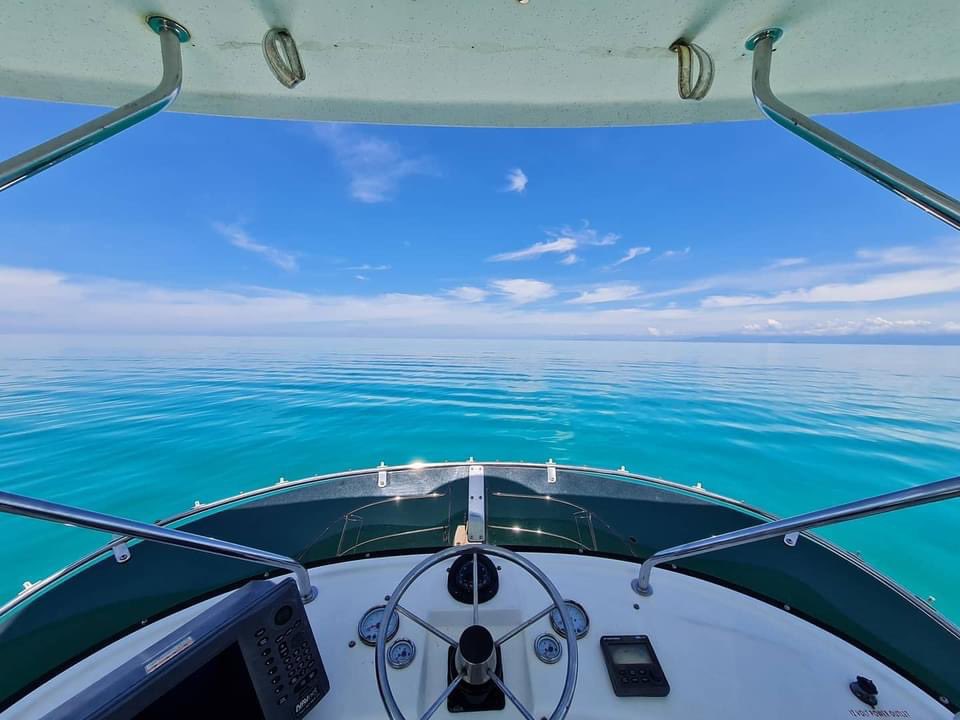 RobPaxevanos's tweet photo. #ReefRunnerCharters in Cairns...as you can see they are not just about brilliant fishing. What an experience ๐คฟ๐ฅฐ๐ ๐...and maybe a sneaky ๐นat ๐
to help let it all sink in๐.
@CairnsGBR
@Queensland
@Australia https://t.co/g5FwzWTQok