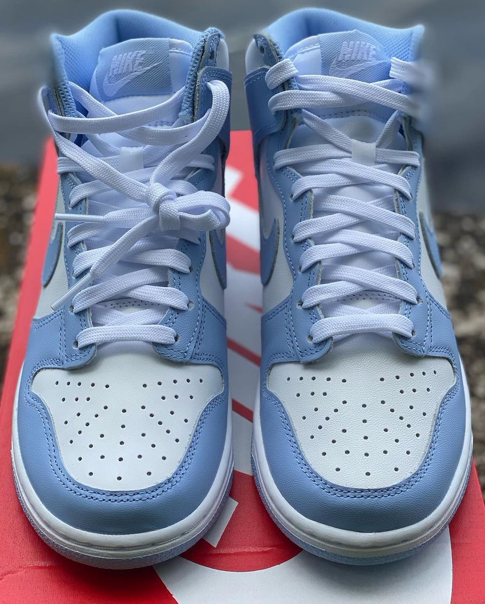 sneakerfiles's tweet image. Detailed Look at the Nike Dunk High ‘Aluminum’
sneakerfiles.com/nike-dunk-high…