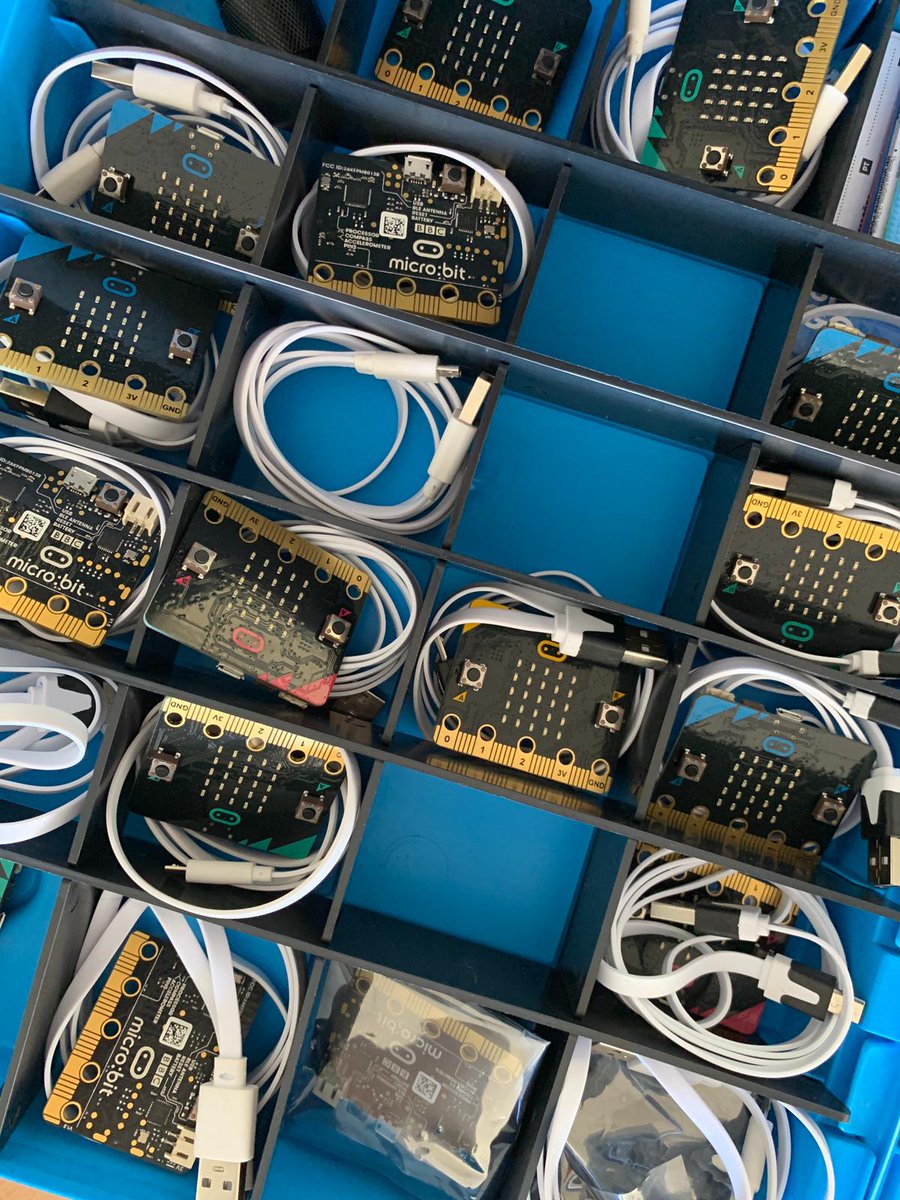 ComputerXplore2's tweet image. We've just started working with Micro Bits at Itchen College!
You can book classes here southampton.computerxplorers.co.uk/academy or contact us for more info!