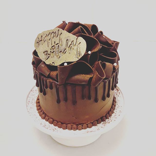 HyattCentricBLR's tweet photo. Celebrate your special day with us. Order your signature favorites with our #HyattDelivers cake menu.
To order call or WhatsApp us at +919591510193 or order online- https://t.co/Q6GUUhJiBv
#SafetyFirstWellbeingAlways #HyattDelivery #HyattCentricBangalore https://t.co/lue44lheHu