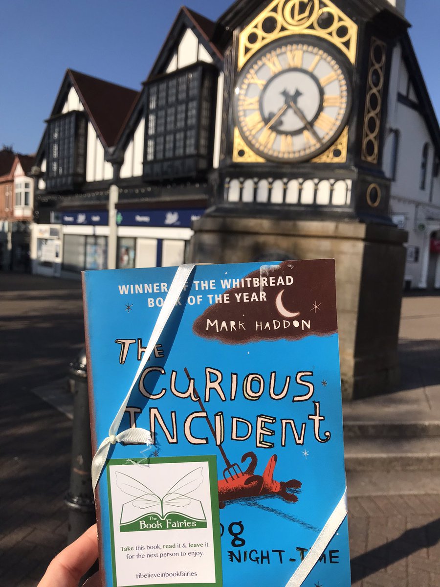 The book fairy was up bright and early today @milngavie.  Who will find them? #Ibelieveinbookfairies #bookfairiescot #bookfairiesuk #bookfairiesworldwide #bookdrop #freebook #TakeItReadItLeaveIt @bookfairiesgla1 @BookfairiesScot