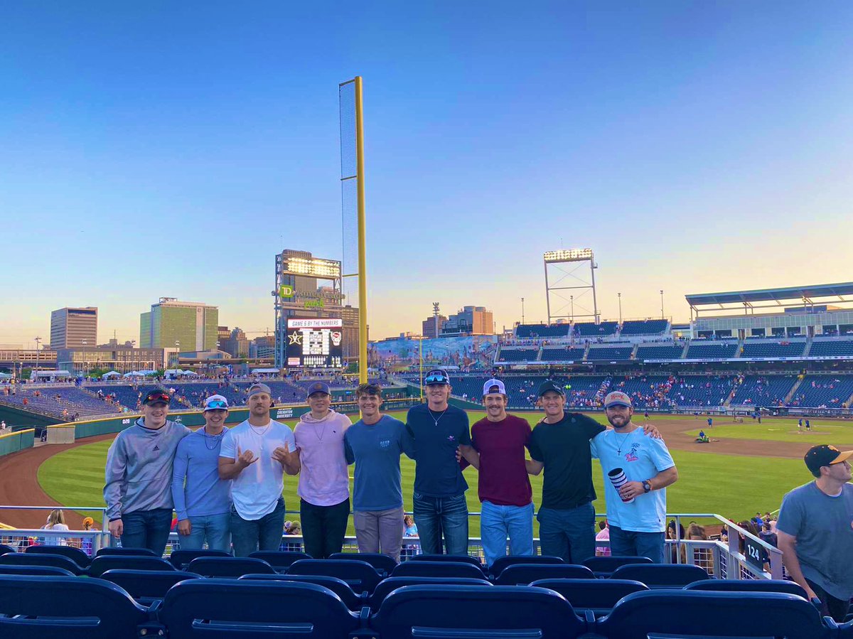 SFsunfish's tweet photo. Sunfish players taking in the College World Series tonight! #GoFish https://t.co/Xav5Pt6O3k
