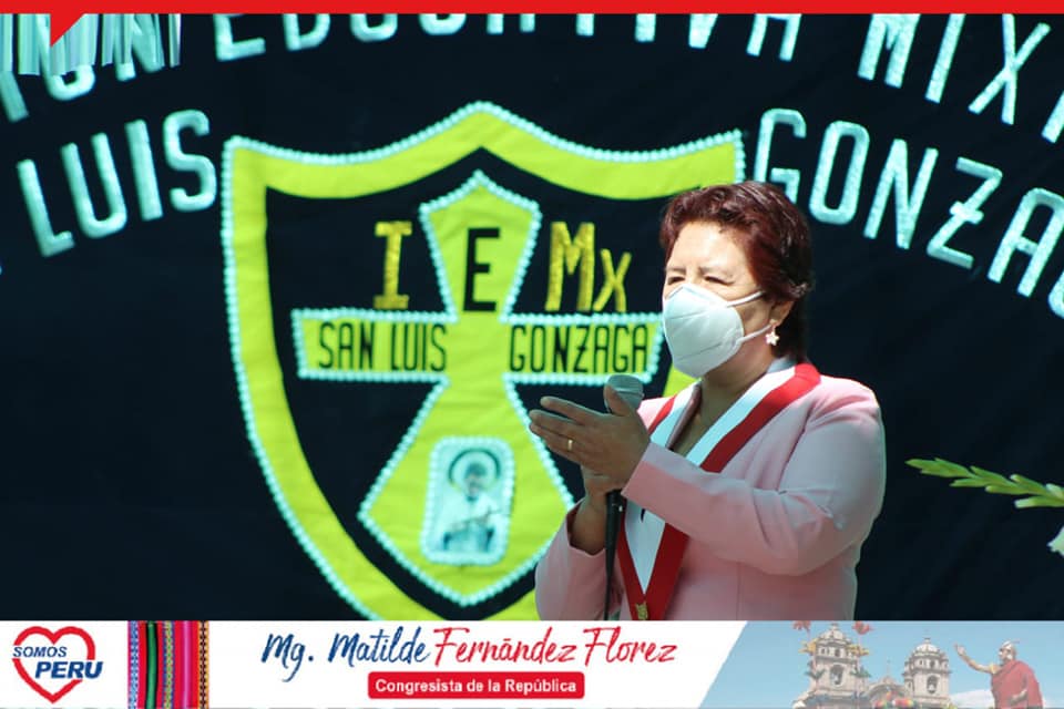 Junto a las autoridades institucionales, estudiantes y padres de familia participamos de la ceremonia por el 91° aniversario de creación institucional de la I.E. N° 51023 "San Luis Gonzaga" del distrito de San Jerónimo - Cusco.