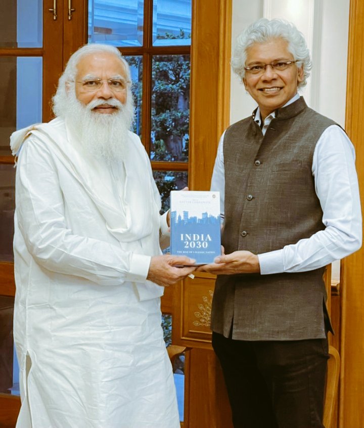 IamNijalingayya's tweet photo. #ಅಬ್ದುಲ್_ಕಲಾಂ ಅವರು ನೀಡಿದ #VISION_2020 ಚಿಂತನೆಯನ್ನು ಅನುಷ್ಠಾನಗೊಳಿಸಿದ್ದರೆ ರಾಷ್ಟ್ರದಲ್ಲಿ ಸುಸ್ಥಿರ, ಎಲ್ಲರನ್ನೂ ಒಳಗೊಳ್ಳುವ ಆರ್ಥಿಕ, ವೈಜ್ಞಾನಿಕ ಅಭಿವೃದ್ಧಿ ಸಾಧ್ಯವಾಗುತ್ತಿತ್ತು. ಇಂದಿನ ಕೇವಲ ವರ್ಚಸ್ಸಿನ ಪ್ರಗತಿಯ ನಡುವೆ @gchikermane ಅವರ #VISION_2030 ಚಿಂತನೆಗಳನ್ನು ಅರ್ಥೈಸಿಕೊಳ್ಳುವಲ್ಲಿ ಈ ಸರಕಾರ ಹಿಂದುಳಿಯಲಿದೆ. https://t.co/Frk80aboTf