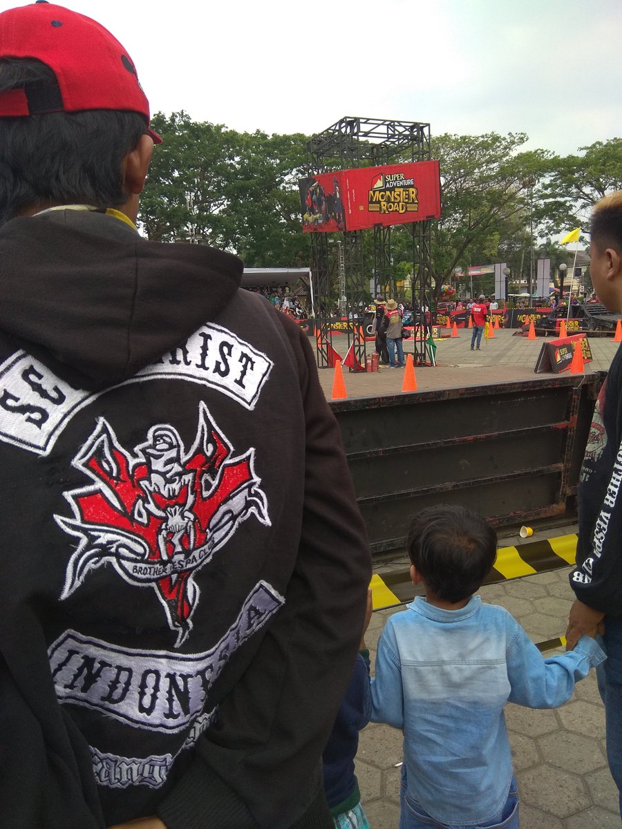 bvcserang's tweet photo. Lama tak bersua, brother
#bvcserang #brothervespaclub #scooteristindonesia #vespaindonesia https://t.co/CldHKMZurL