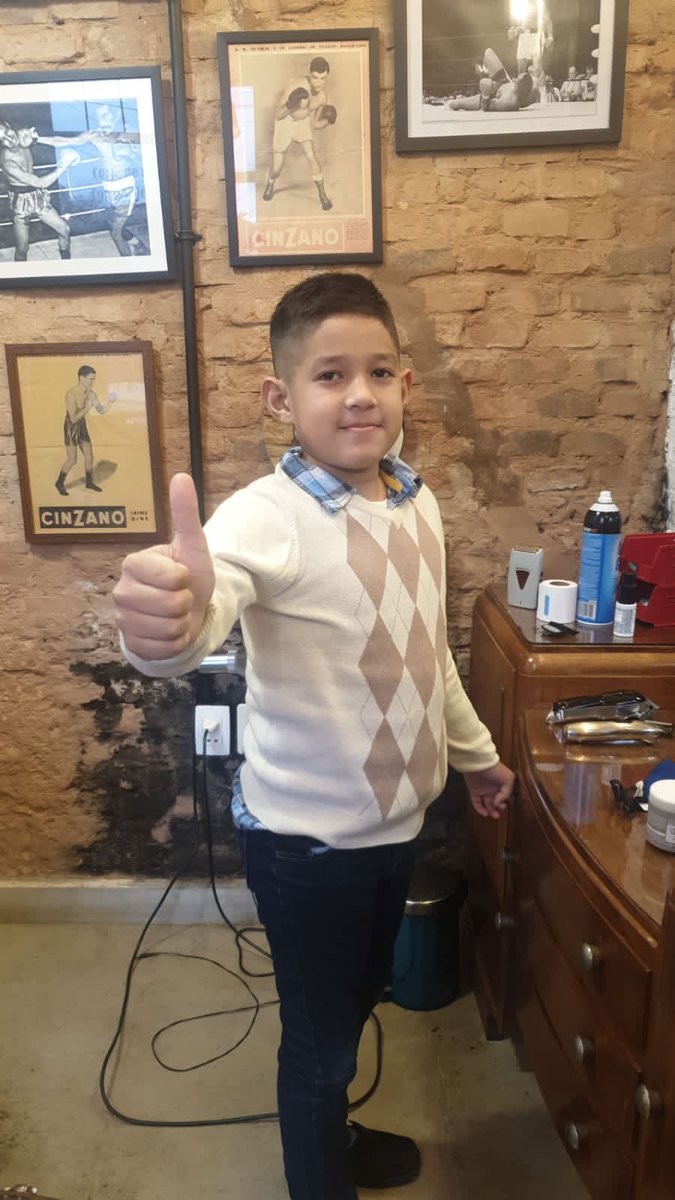 aquinocarlosma's tweet photo. Mi festejo del Día del padre!
Así me lo hicieron!!
#EnzoSamuelMaria
#MiApoderado #MiJefeDeCampaña #MiCompañero https://t.co/YFIkcMROEK