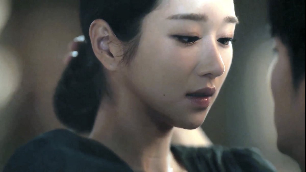 skyples's tweet photo. Is she okay? https://t.co/HIqdxmeYuy