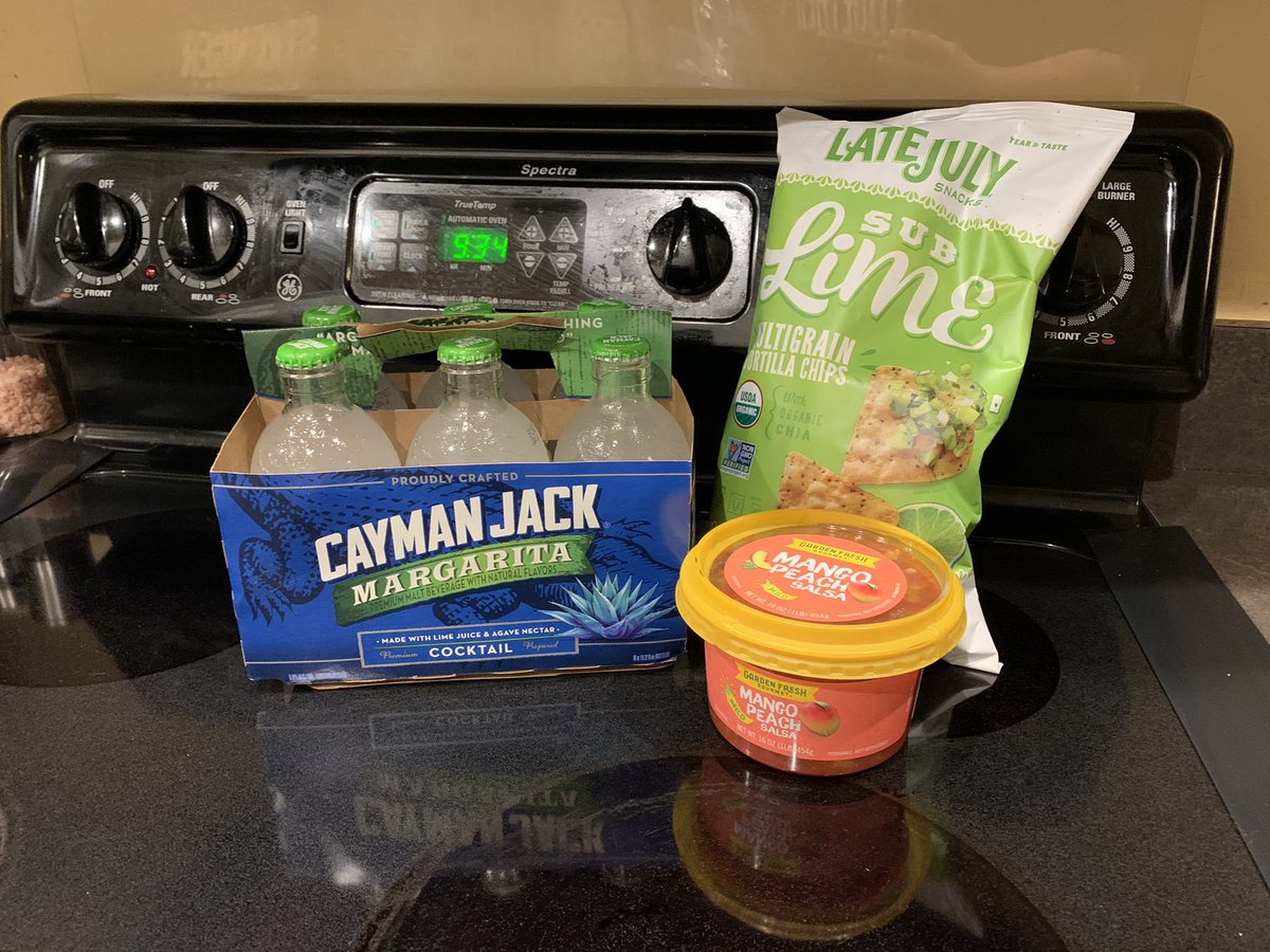 abbielicious613's tweet photo. Tonight is just proof that some friendships are stronger than geography. I love you @BlancoDiddy and your ability to send a random stranger to my door with vital items when I’m on the verge of a breakdown. #luggagecart #oknoproblem #ThirtyFiveToFiftyFiveMinutes https://t.co/x9BxiuAuM0