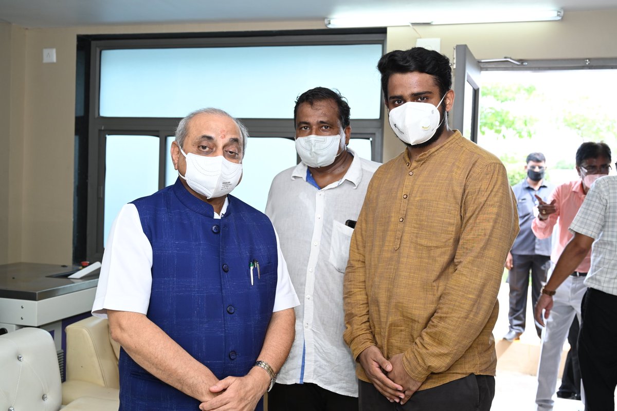 KhamarNaman's tweet photo. Birthday greetings to Deputy Chief Minister of Gujarat Shri Nitinbhai Patel @Nitinbhai_Patel . May God Bless you and give more strength 🙏🏻. Pride of Kadi !
@BJP4Gujarat @CMOGuj @InfoGujarat https://t.co/ze1fWQ90WV