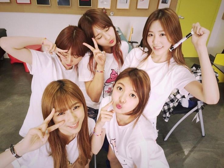 old dreamcatcher gallery (@oldeukae) on Twitter photo 