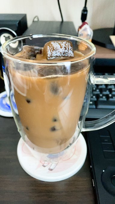 コーヒー凍らせた氷を使って良い季節が来た 