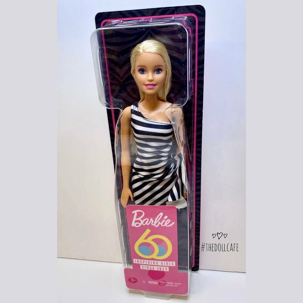 thedollcafe's tweet photo. Barbie Glitz #FXL68 (2019). She is in the alternate #60thanniversary packaging. #barbiestyle #thedollcafe #mattel #2019barbie #barbie2019 #barbieblogger #dollblogger #dollcollector #barbiecollector #anniversarybarbie #barbiesignature #barbie #tdcpl #mill… https://t.co/WF5eu5T3c5 https://t.co/89C1LVxYoH
